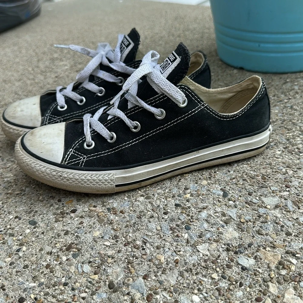 Converse Black and white sneakers size 3 youth